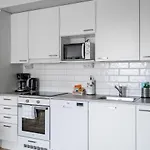 Hiisi Homes Finnoo Apartment *